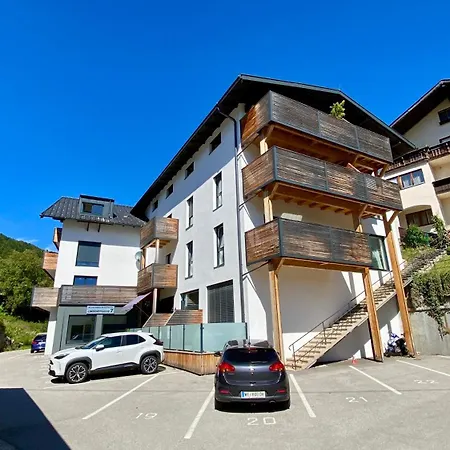 아파트 Modernes Am Traunsee - See, Berge, Fitness & Parkplatz Altmünster