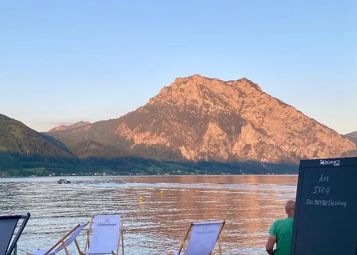 Apartmán Modernes Am Traunsee - See, Berge, Fitness & Parkplatz Altmünster