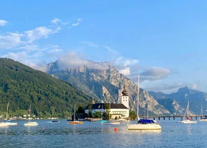 Apartmán Modernes Am Traunsee - See, Berge, Fitness & Parkplatz Altmünster