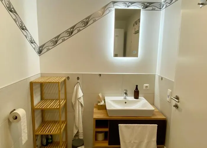 Modernes Am Traunsee - See, Berge, Fitness & Parkplatz Apartmán *